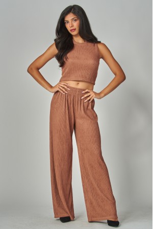 IRIS-1X<br/>Plus Crinkle Textured Cropped Top Loungewear Set