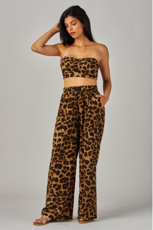 KIM-02T<br/>Bold Leopard Print Silk Bandeau