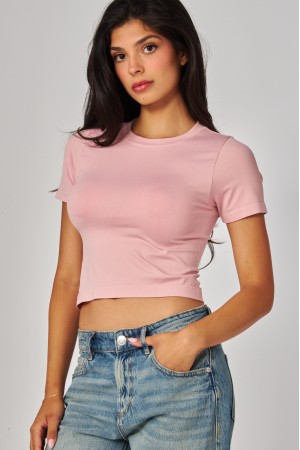 NINA02<br/>Ultra-stretch Seamless Crew-neck Crop Top