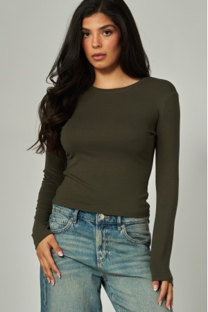 RILEY-03<br/>Fine Ribbed Crewneck Long Sleeve Top